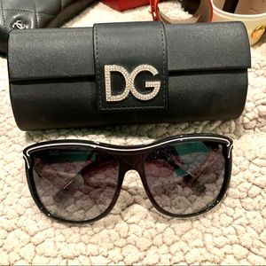AUTH. D&G black and pink acetate Sunglasses